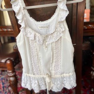 White Abercrombie & Fitch lace top